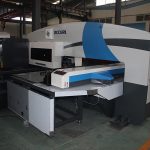բախման ոճը cnc պտուտակային դակիչ մամլիչ ավտոմատ փոս punching մեքենայի գինը
